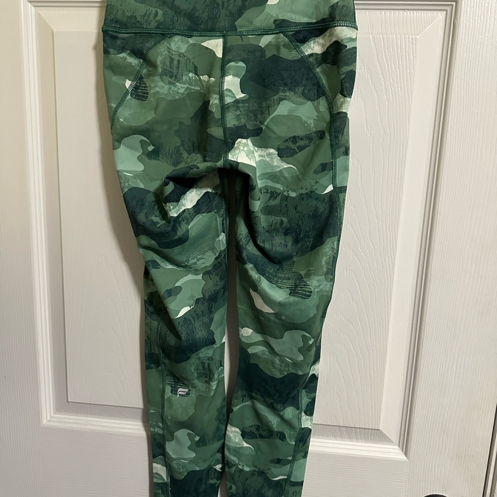 Fabletics Like New Define Powerhold High-Waisted 7/8 Legging Celadon Zenith Xs — image 5 of 5